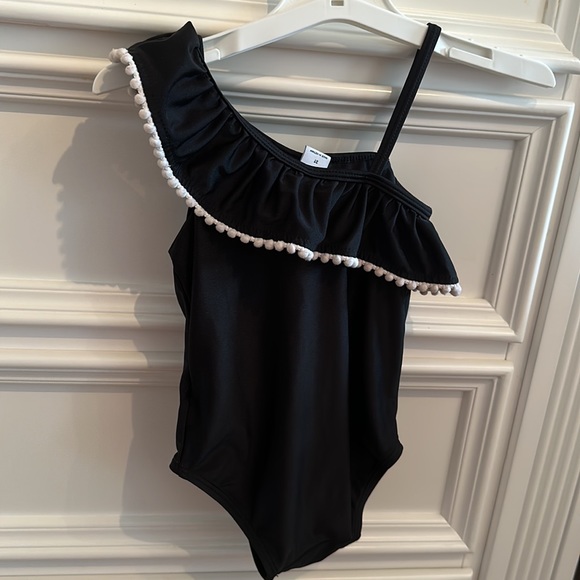 One piece swim suit for a baby girl! Old Navy size 2T, one shoulder! - Picture 2 of 3